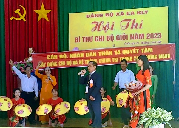 MAN CHAO HOI 3